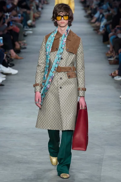 Look 1
